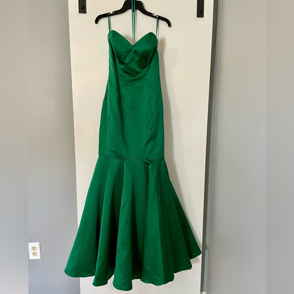 Green Venus Gown
